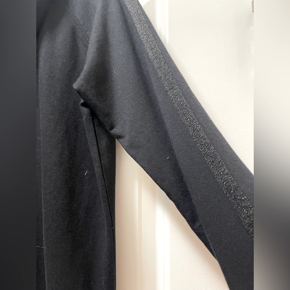 NWT. $158R  Johnny Was Calme Hoodie W/Glitter Stripe On Sleeves. Size Sm… - Picture 4 of 6